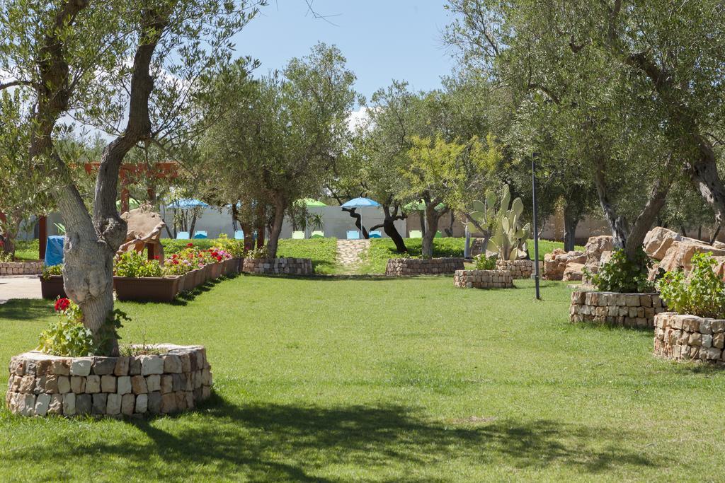 Hotel Villa Pirotta Sannicandro di Bari Bagian luar foto