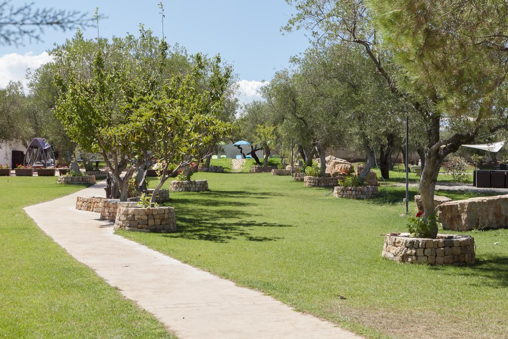 Hotel Villa Pirotta Sannicandro di Bari Bagian luar foto